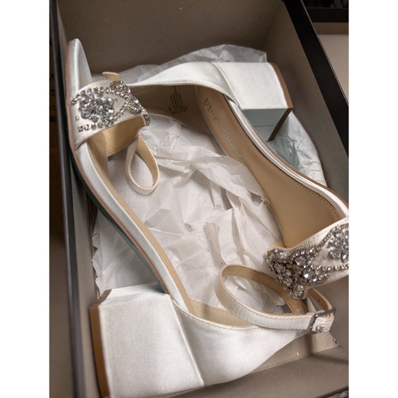 Betsey Johnson Women Shoes 9M Mel Satin Open Toe Evening Heels Rhinestone‎ - Picture 10 of 11